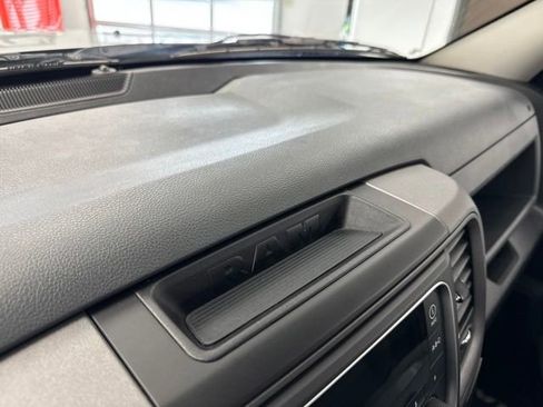 Used 2013 RAM 2500 Tradesman w/ PWR & Remote Entry Group AWD/4WD image 38