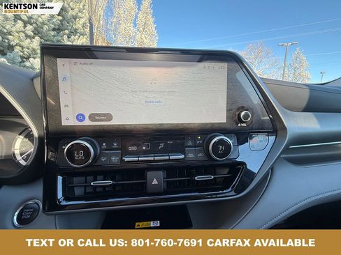 Used 2024 Toyota Highlander XLE AWD/4WD image 26