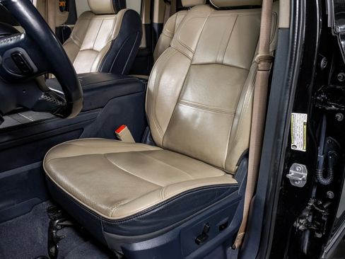 Used 2022 RAM 3500 Limited image 26