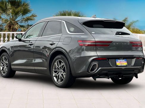 Used 2022 Genesis GV70 2.5T w/ Advanced Package image 6