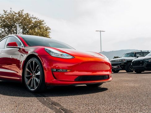 Used 2020 Tesla Model 3 Performance image 10