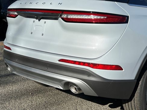 New 2026 Lincoln Corsair Premiere image 5