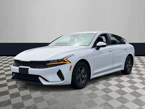 Used 2023 Kia K5 LXS FWD image 2