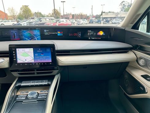 Used 2024 Lincoln Nautilus Reserve w/ Equipment Group 203A image 20