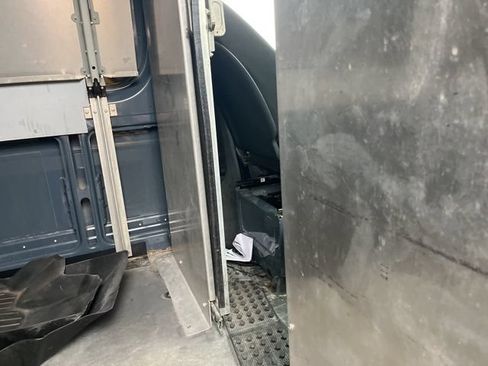 Used 2019 Mercedes-Benz Sprinter 170 image 23