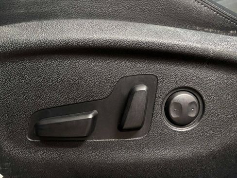 Used 2018 Kia Sorento EX w/ EX Advanced Touring Package image 40