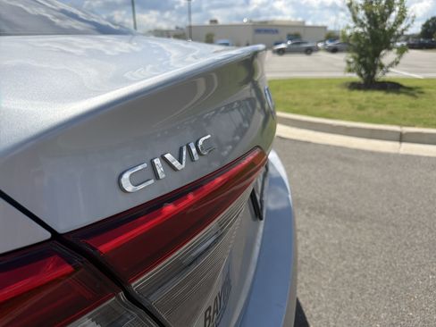 Certified 2022 Honda Civic Sport image 34