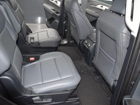 New 2026 Ford Explorer Active w/ Active Comfort Package image 19