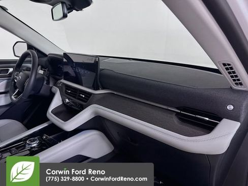 New 2026 Ford Explorer Platinum w/ LUX Leather Package AWD/4WD image 34