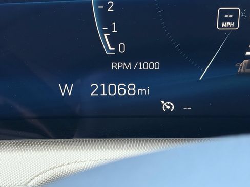 Certified 2024 Cadillac XT4 Luxury FWD image 26
