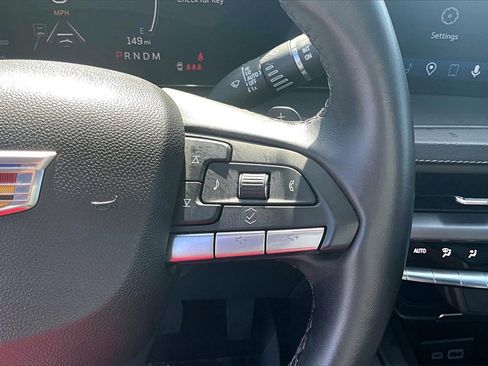 Certified 2025 Cadillac XT4 Premium Luxury image 12