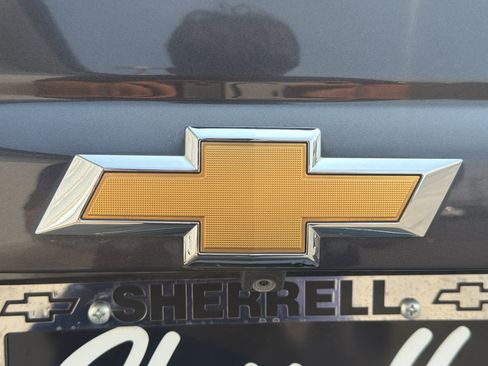 Used 2015 Chevrolet Tahoe LTZ AWD/4WD image 8