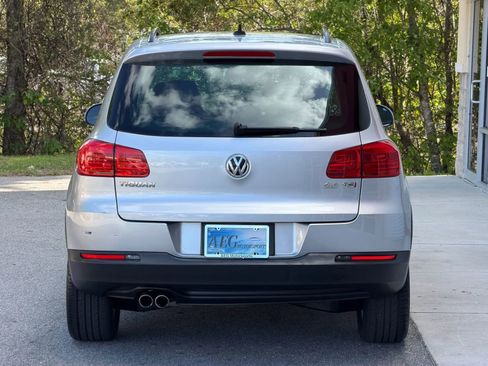 Used 2015 Volkswagen Tiguan SE FWD image 10