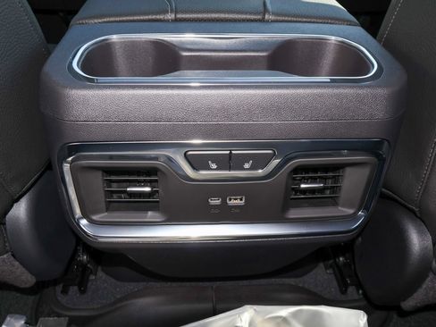 New 2026 GMC Sierra 1500 Denali w/ Denali Reserve Package AWD/4WD image 12