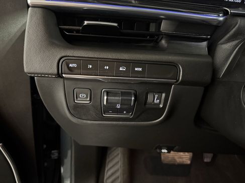 Used 2021 Cadillac Escalade ESV Sport image 12