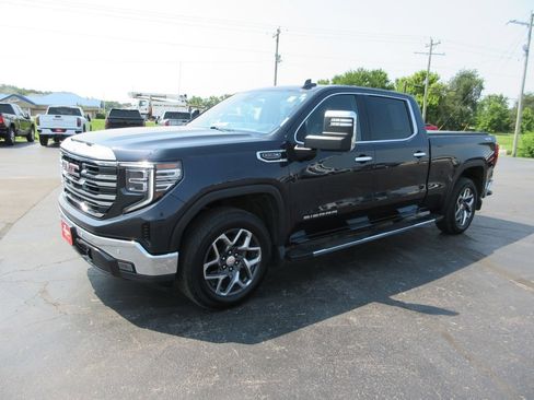 Certified 2023 GMC Sierra 1500 SLT w/ SLT Premium Plus Package AWD/4WD image 13