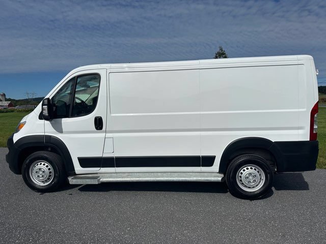 Used 2025 RAM ProMaster 2500 w/ U-Haul Equipment Group FWD image 2