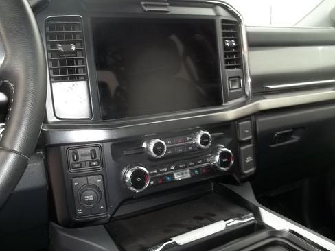 Used 2025 Ford F350 Lariat w/ Chrome Package AWD/4WD image 7