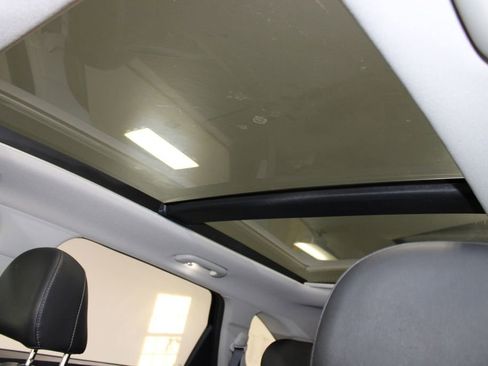 Used 2023 Kia Sorento S w/ Panoramic Sunroof Package image 36