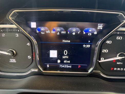 Used 2023 GMC Sierra 2500 Denali w/ Denali Ultimate Package image 12