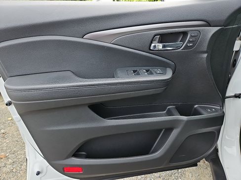 Certified 2022 Honda Pilot Special Edition image 14