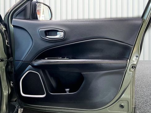 Used 2018 Jeep Compass Limited w/ Navigation Group image 26