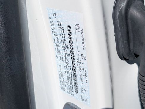 Used 2023 Lincoln Corsair FWD image 17