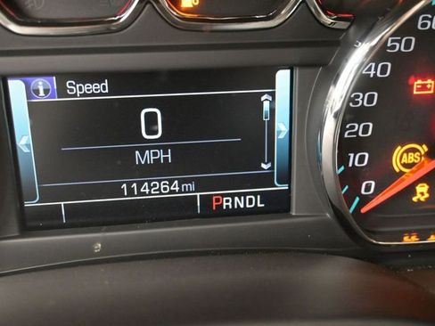 Used 2018 Chevrolet Tahoe LT image 18