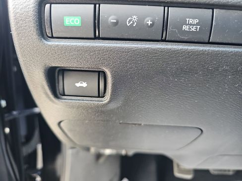 Used 2024 Nissan Sentra S FWD image 18