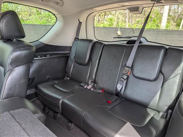 Used 2022 INFINITI QX80 Luxe w/ Cargo Package AWD/4WD image 28