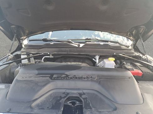 Certified 2024 RAM 2500 Tradesman w/ Chrome Appearance Group image 31