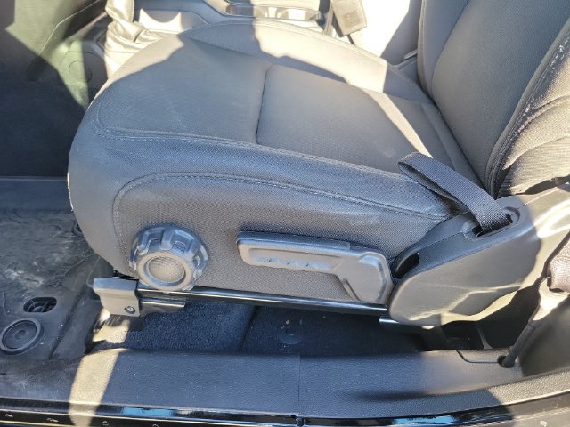 Used 2022 Jeep Wrangler Sport AWD/4WD image 10