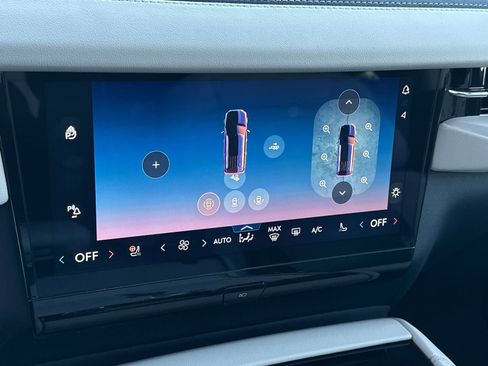 New 2026 Lincoln Navigator Reserve AWD/4WD image 23