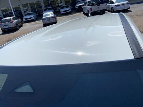 Used 2024 Nissan Rogue S FWD image 32