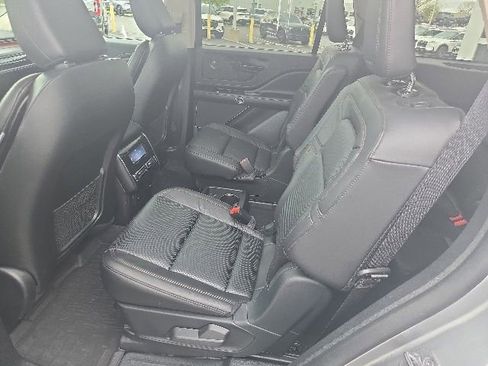 Certified 2024 Lincoln Aviator Reserve w/ Jet Package AWD/4WD image 30