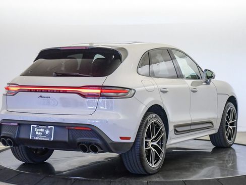 Used 2024 Porsche Macan AWD/4WD image 4