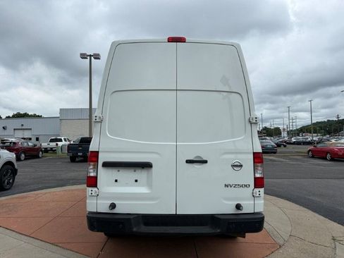 Used 2021 Nissan NV 2500 SV RWD image 5