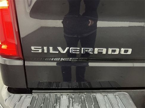 Certified 2022 Chevrolet Silverado 1500 LTZ w/ LTZ Premium Package image 33