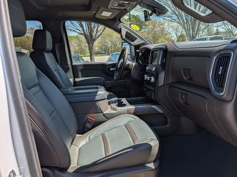 Used 2020 GMC Sierra 2500 Denali w/ Denali Ultimate Package AWD/4WD image 19