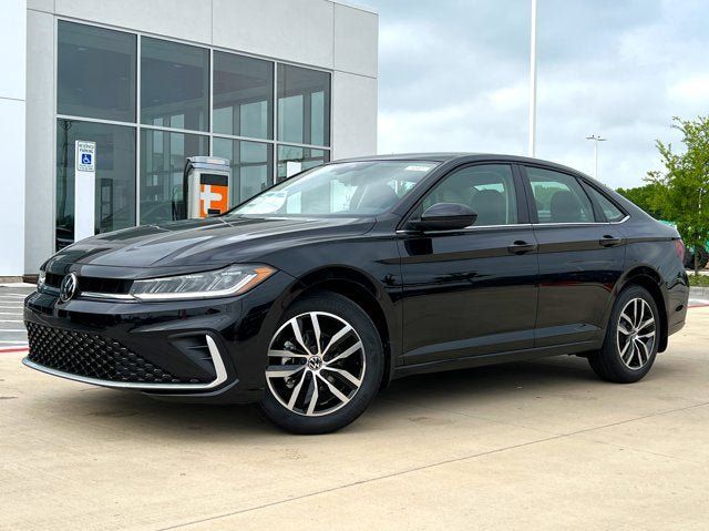 New 2025 Volkswagen Jetta SE FWD image 1
