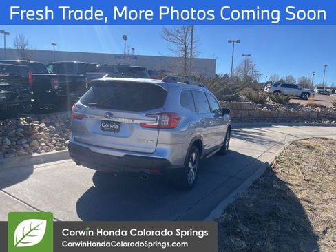 Used 2023 Subaru Ascent Premium w/ Convenience Package image 7