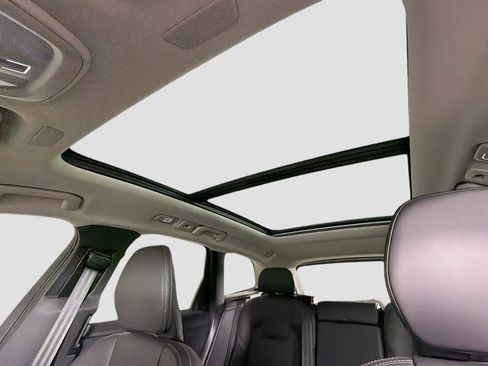 Certified 2023 Volvo XC60 B5 Ultimate image 23