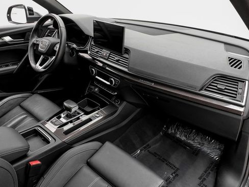 Used 2022 Audi SQ5 Prestige AWD/4WD image 12