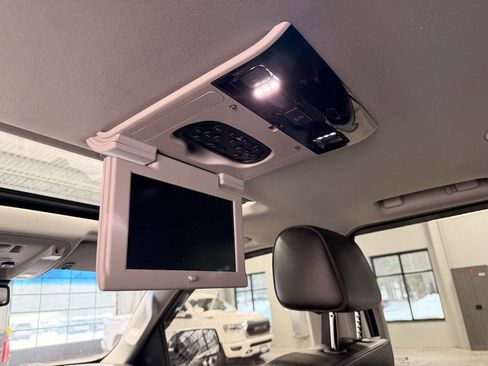 Used 2019 GMC Yukon XL Denali image 18