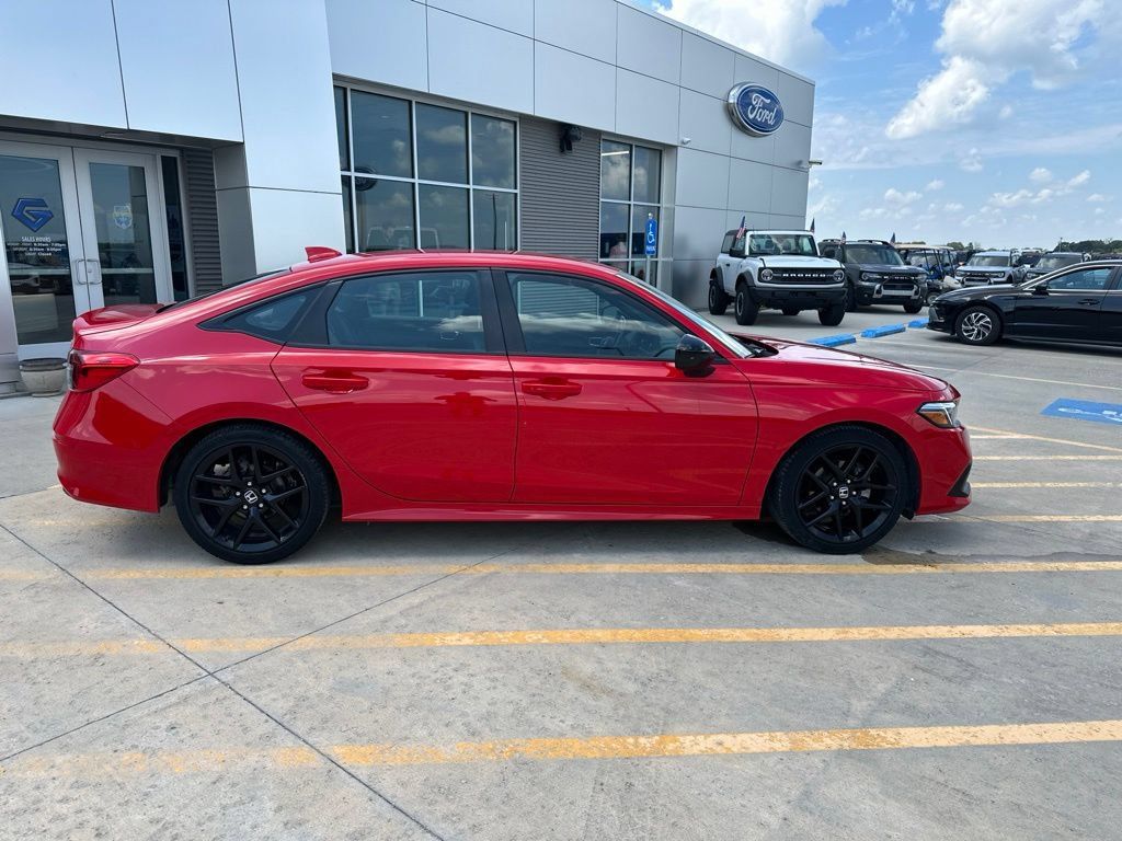 Used 2022 Honda Civic Sport image 8