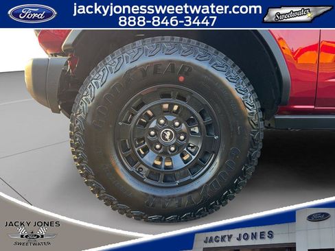 New 2026 Ford Bronco Badlands AWD/4WD image 9