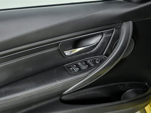 Used 2018 BMW M3 RWD image 14