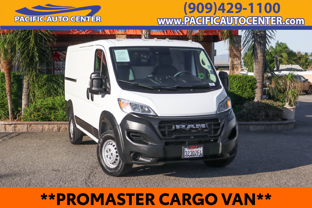 Used 2025 RAM ProMaster 2500 FWD image 1