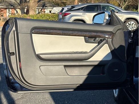 Used 2006 Audi S4 Quattro Cabriolet 2D image 7