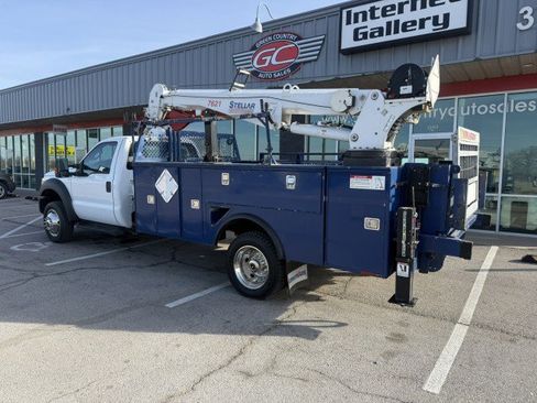 Used 2014 Ford F550 4x4 Regular Cab Super Duty image 5